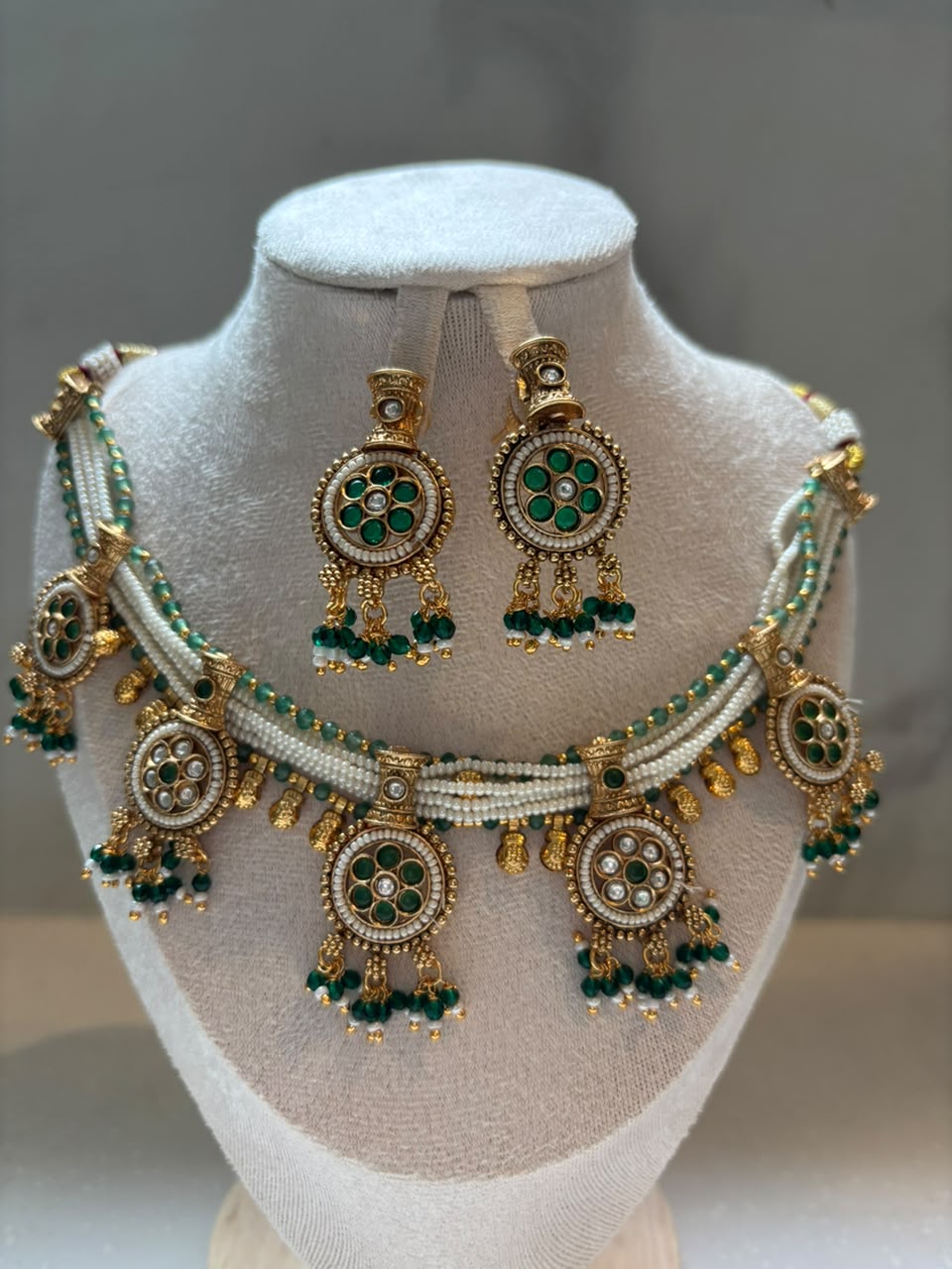 Sabz Meenakari & Emerald Bead Set