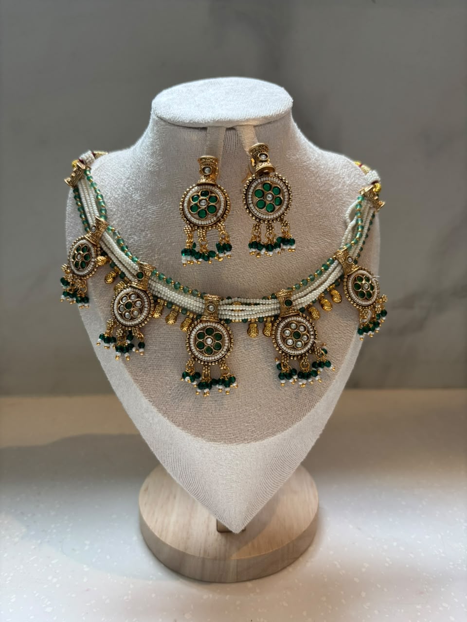 Sabz Meenakari & Emerald Bead Set