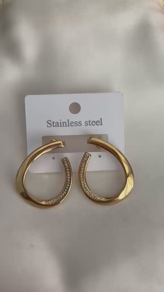 Selene Twisted Gold Hoops