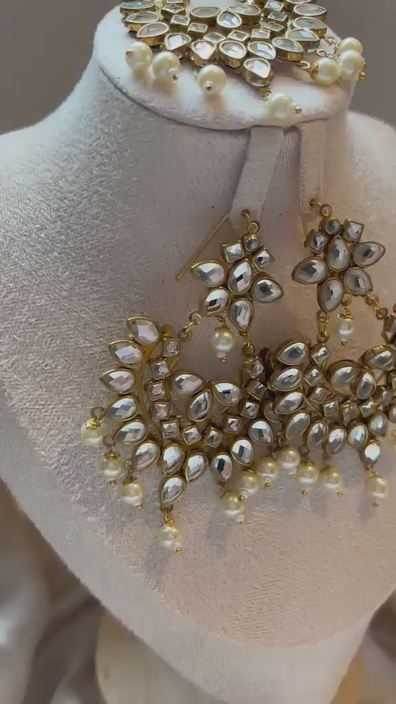 Mehrunisa Pearl & Kundan Chand Set