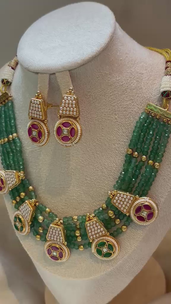Roshni Emerald Bead & Kundan Medallion Set