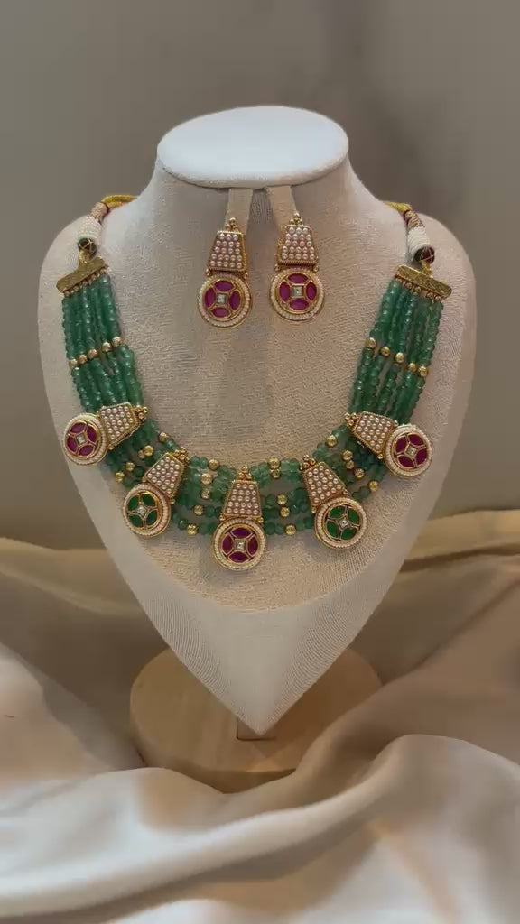 Roshni Emerald Bead & Kundan Medallion Set